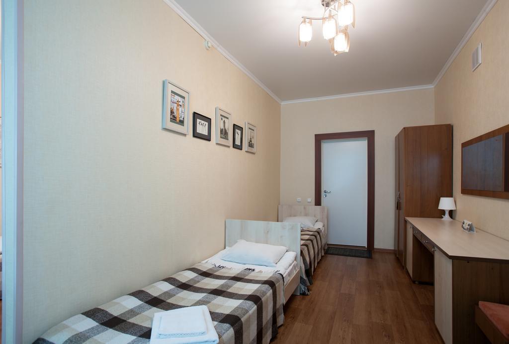 Solnechniy Hotel Čeljabinsk Esterno foto